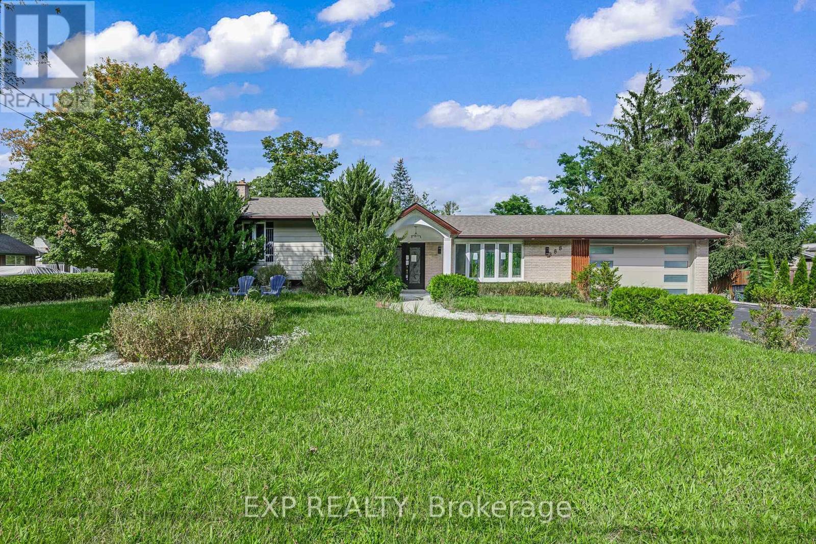 388 BOUCHIER STREET, Georgina (Historic Lakeshore Communities) — photo 2