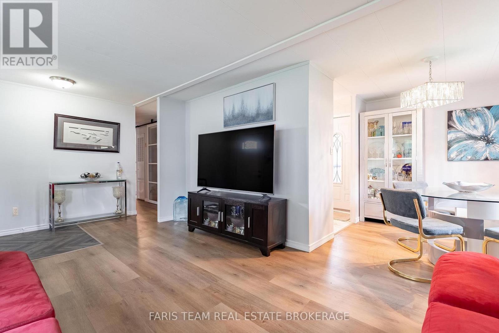 21 HAWTHORNE DRIVE - Image 16