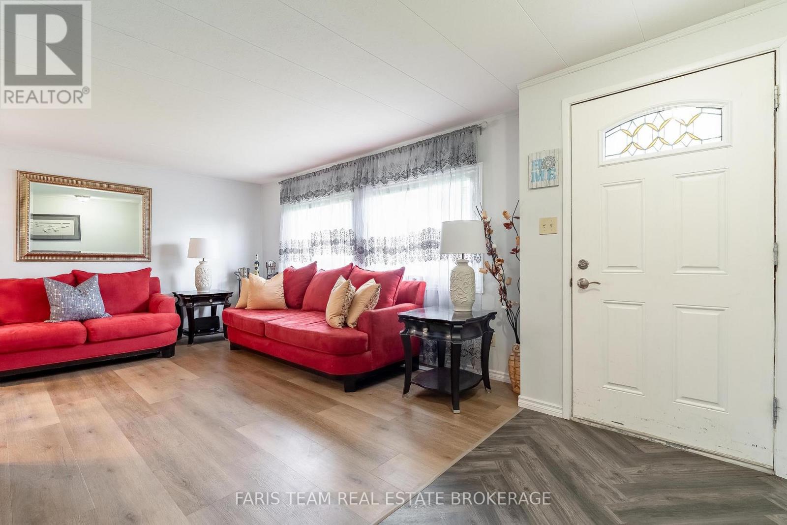 21 HAWTHORNE DRIVE - Image 18