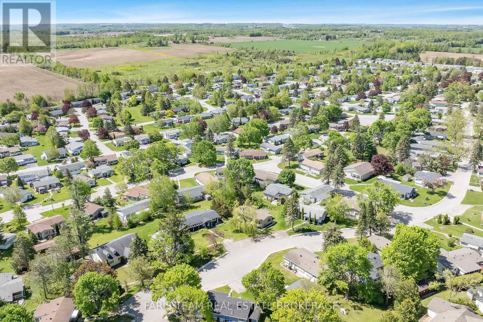21 HAWTHORNE DRIVE - Image 33