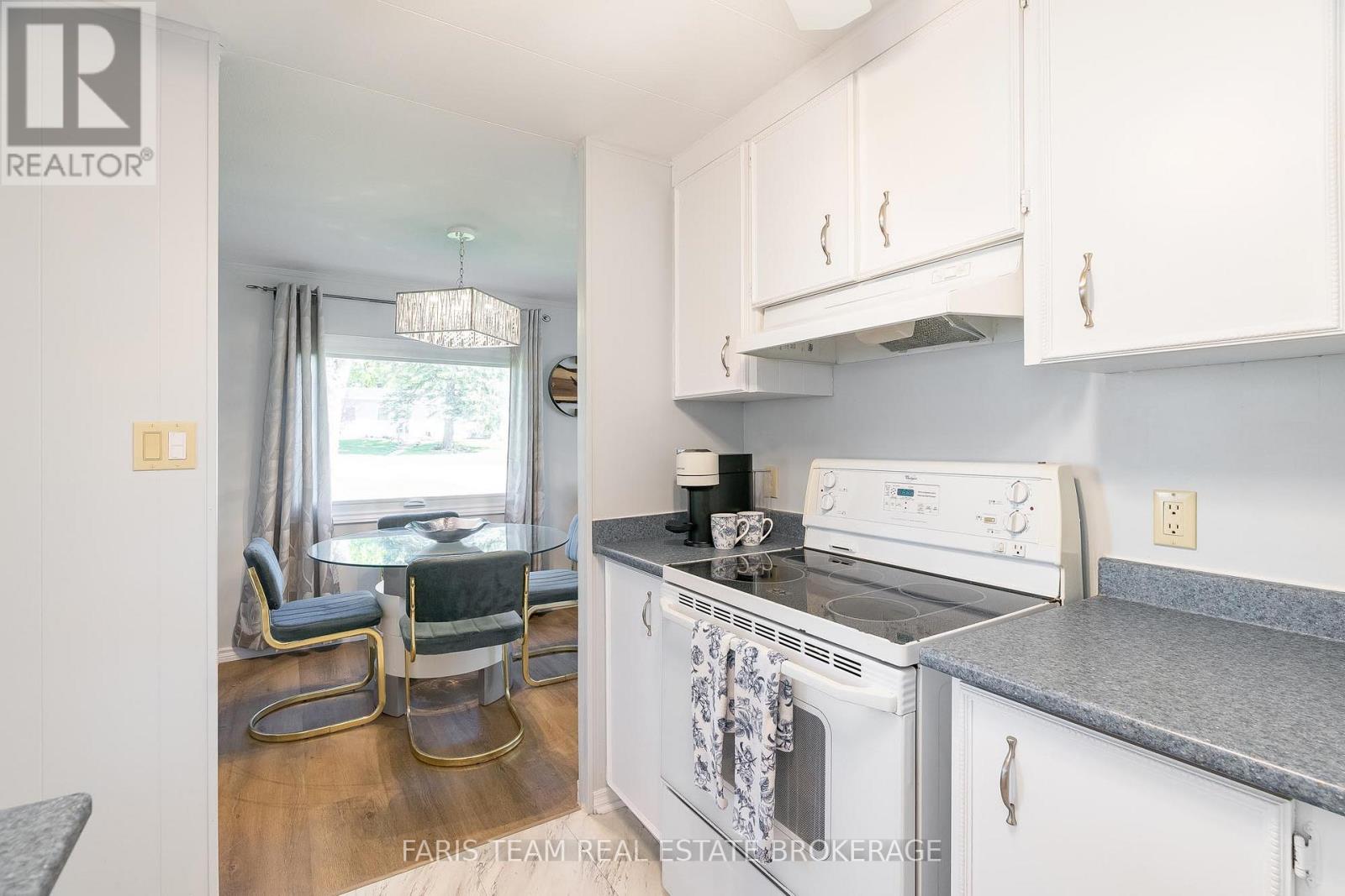 21 HAWTHORNE DRIVE - Image 9