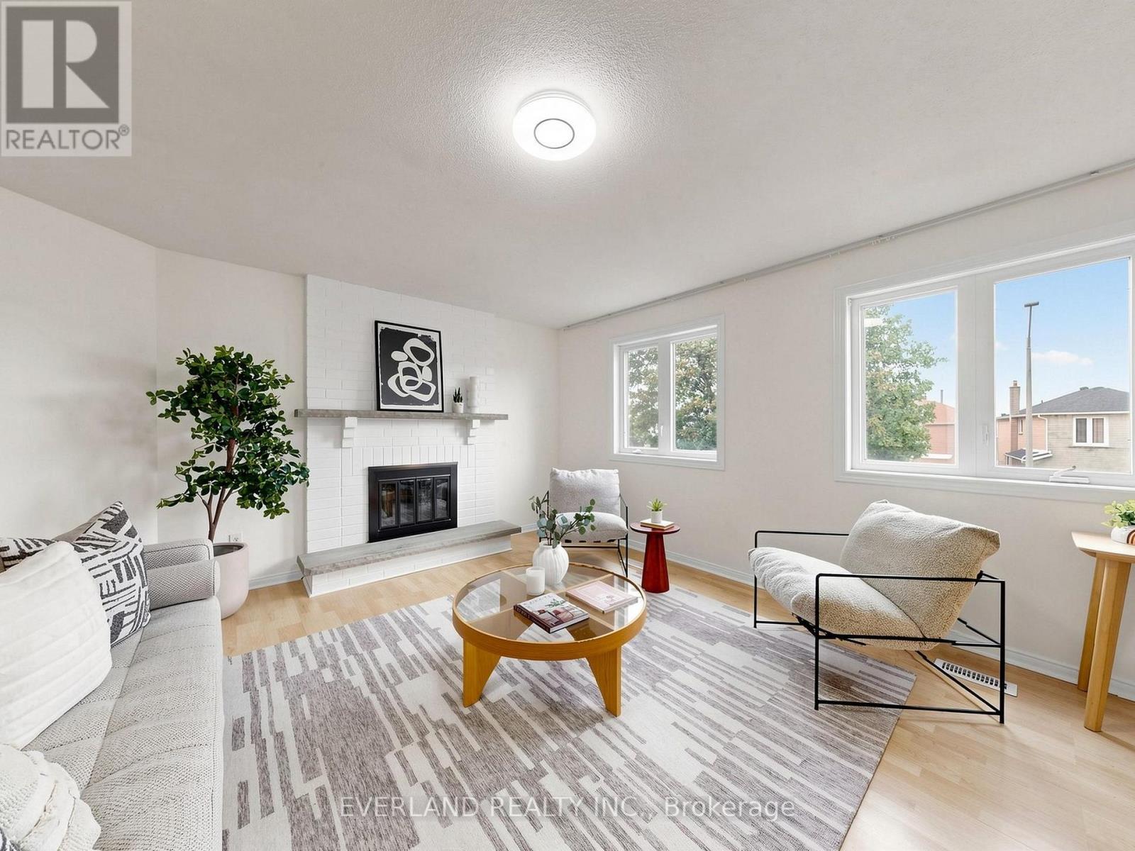 26 ERLA COURT - 18