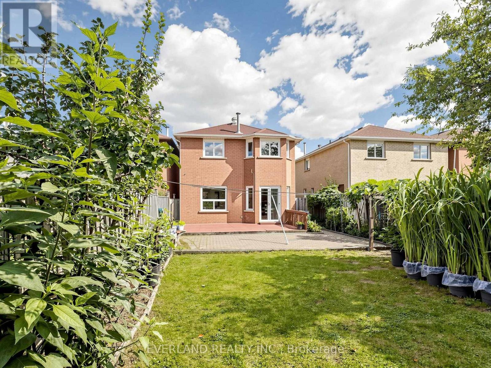 26 ERLA COURT - 47