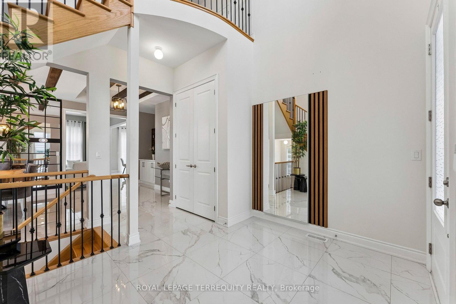 7 BALLANVIEW COURT, Whitchurch-Stouffville (Ballantrae) — photo 4