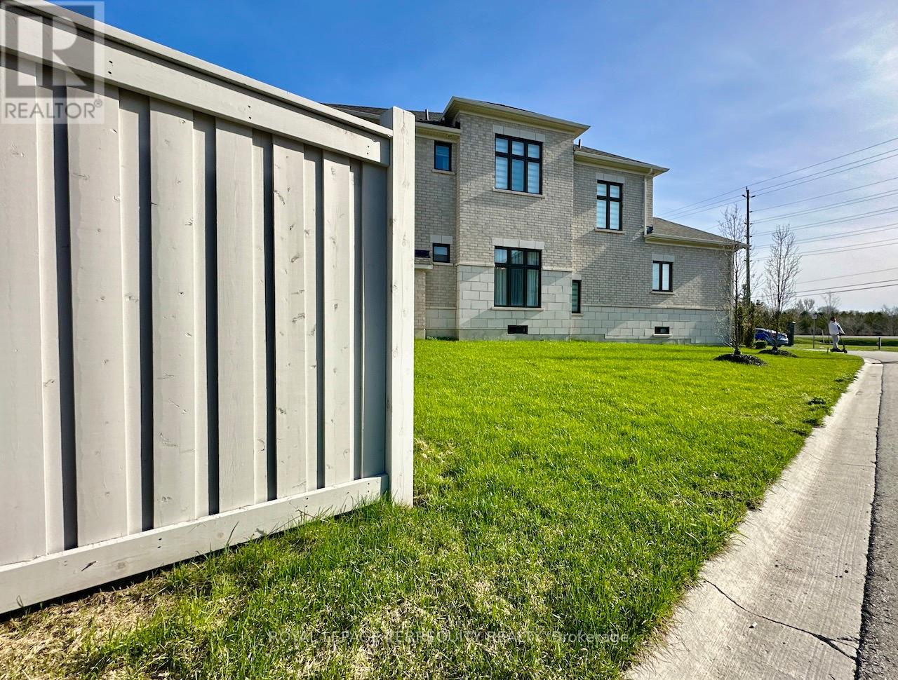 7 BALLANVIEW COURT - Image 44