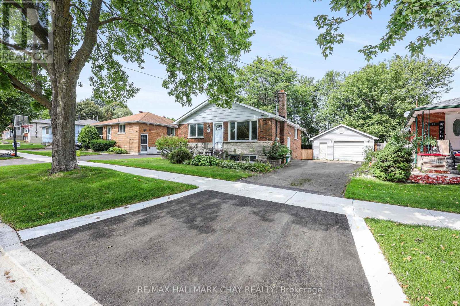 73 Kulpin Avenue, Bradford West Gwillimbury (Bradford), Ontario, L3Z1T6, Bradford West Gwillimbury (Bradford), Ontario — photo 2 of 5