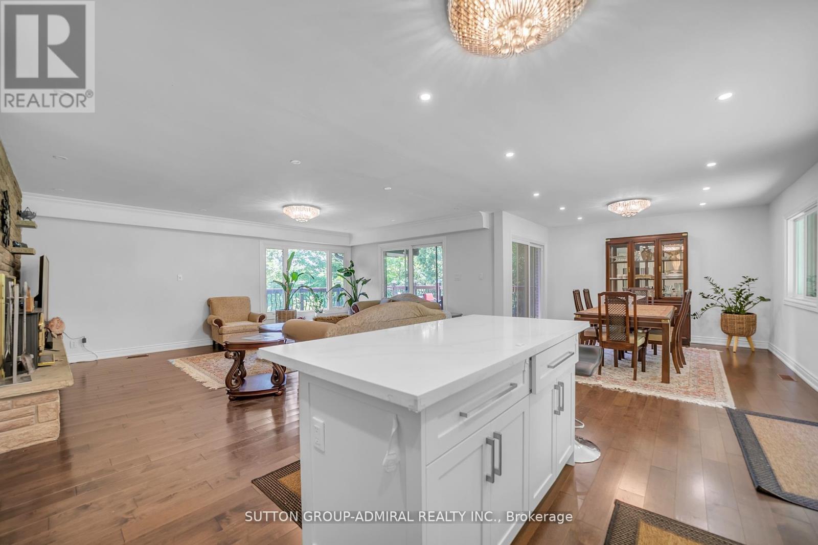 19246 WARDEN AVENUE - 17