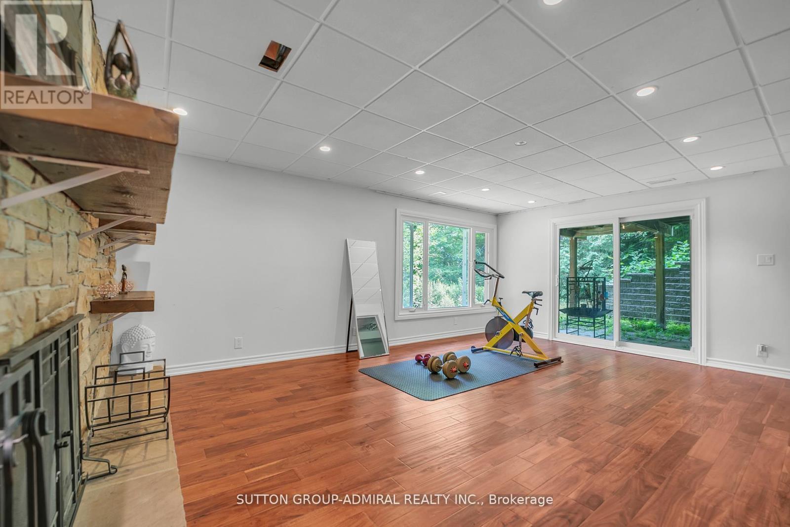 19246 WARDEN AVENUE - 30