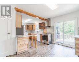 18 Holgate Street, Barrie, ON L4N2T5 Photo 11