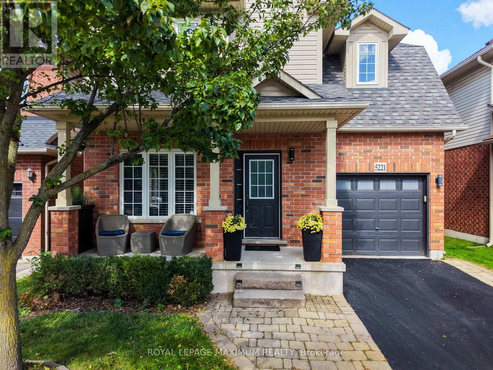 Photo of 5221 GARLAND CRESCENT