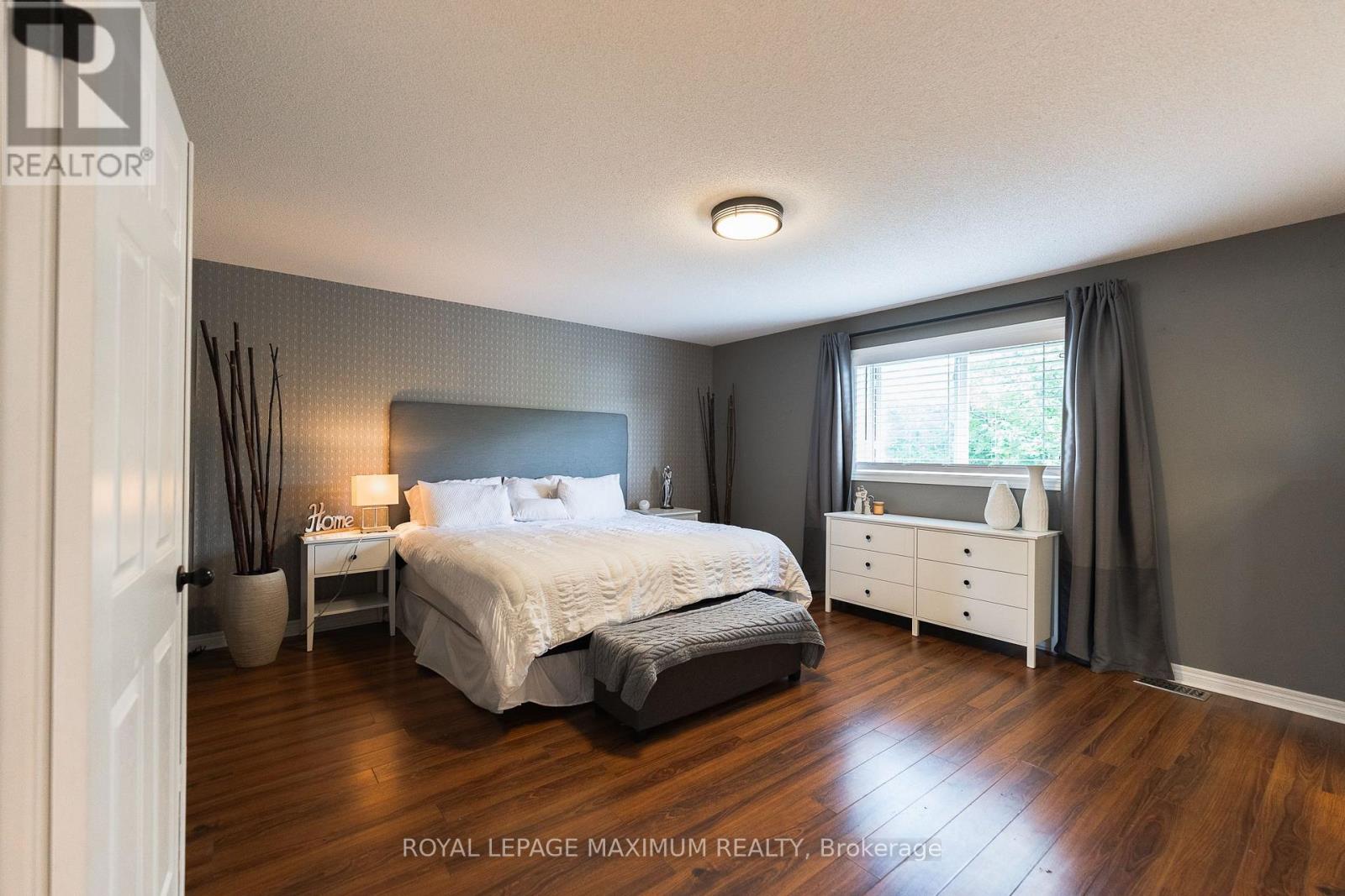 5221 GARLAND CRESCENT - 21