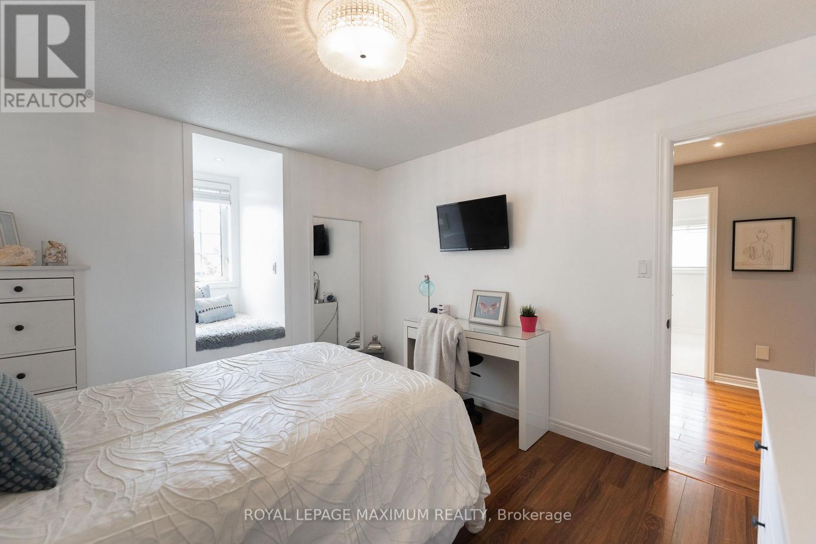 5221 GARLAND CRESCENT - 30
