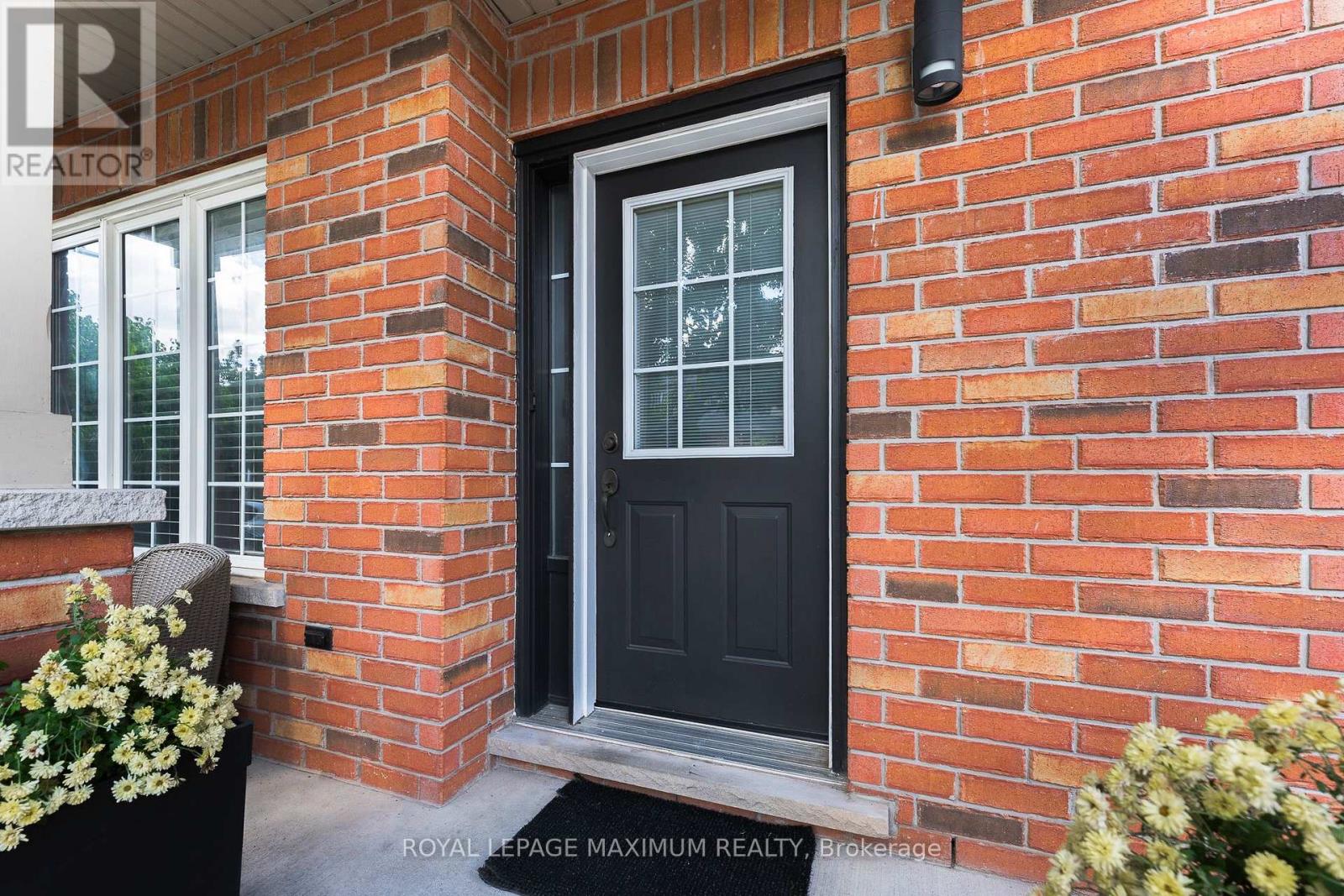 Photo of 5221 GARLAND CRESCENT