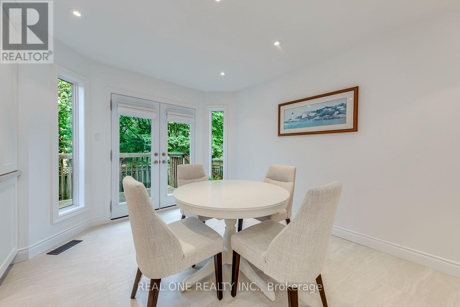 415 MARCH CRESCENT - 17