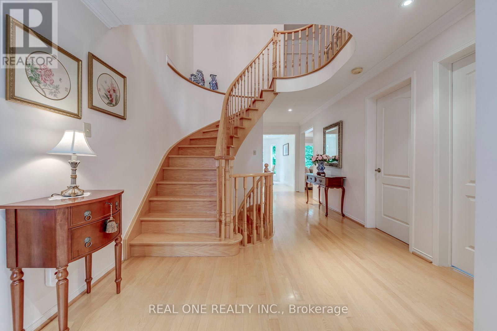 415 MARCH CRESCENT - 26