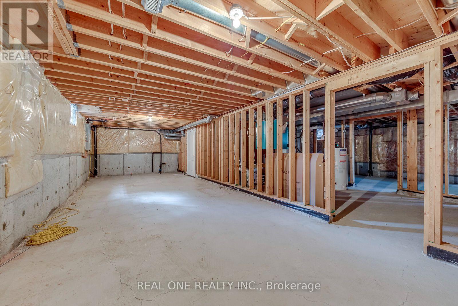 415 MARCH CRESCENT - 46