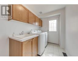 415 March Crescent, Oakville, ON L6H5X7 Photo 25