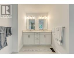 415 March Crescent, Oakville, ON L6H5X7 Photo 32