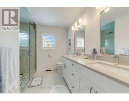 415 March Crescent, Oakville, ON L6H5X7 Photo 39