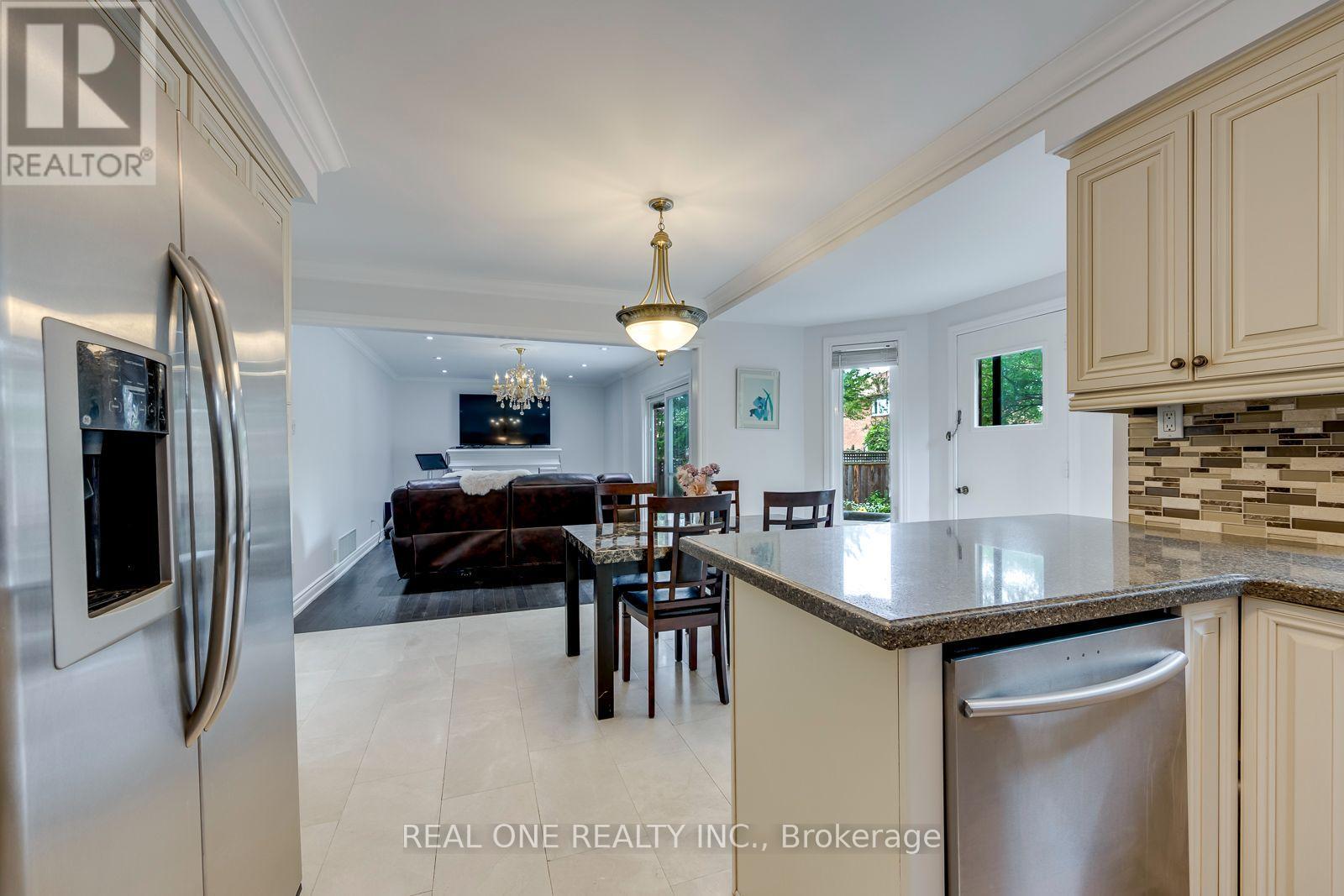 2041 MADDEN BOULEVARD - 20