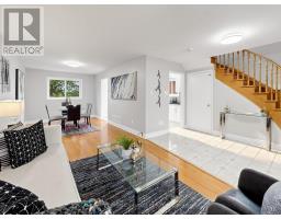 Living room - 1125 Ivandale Drive, Mississauga, ON L5V1A9 Photo 7