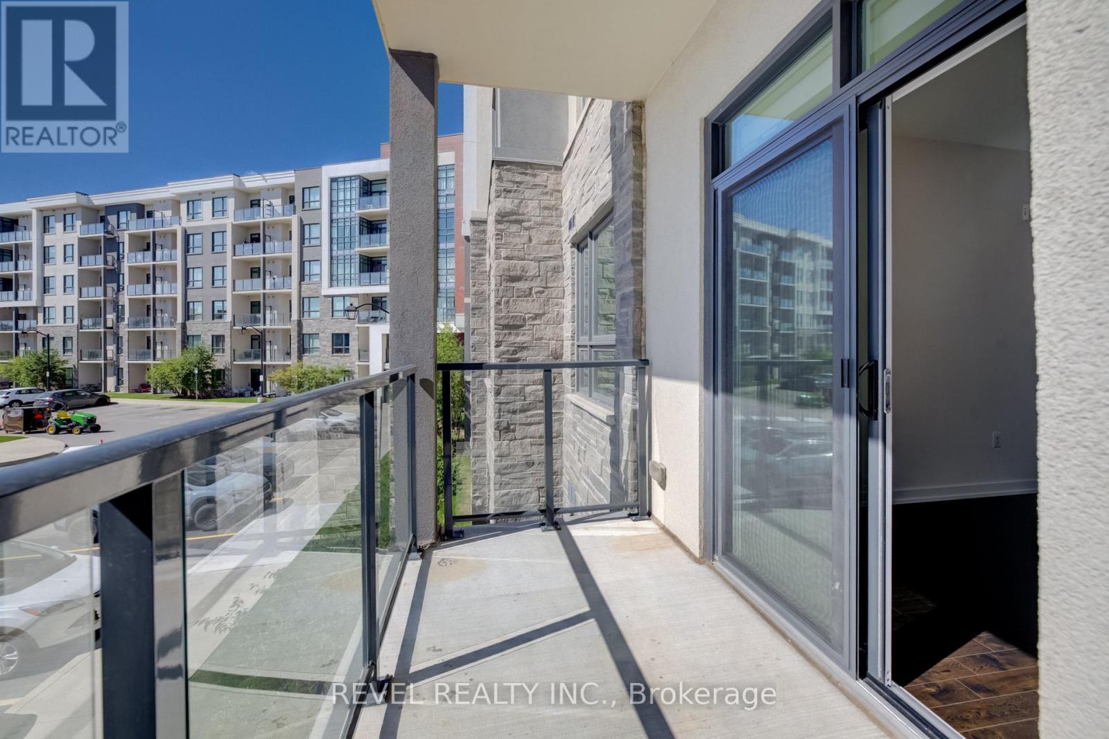 #235 125 SHOREVIEW PLACE - 19