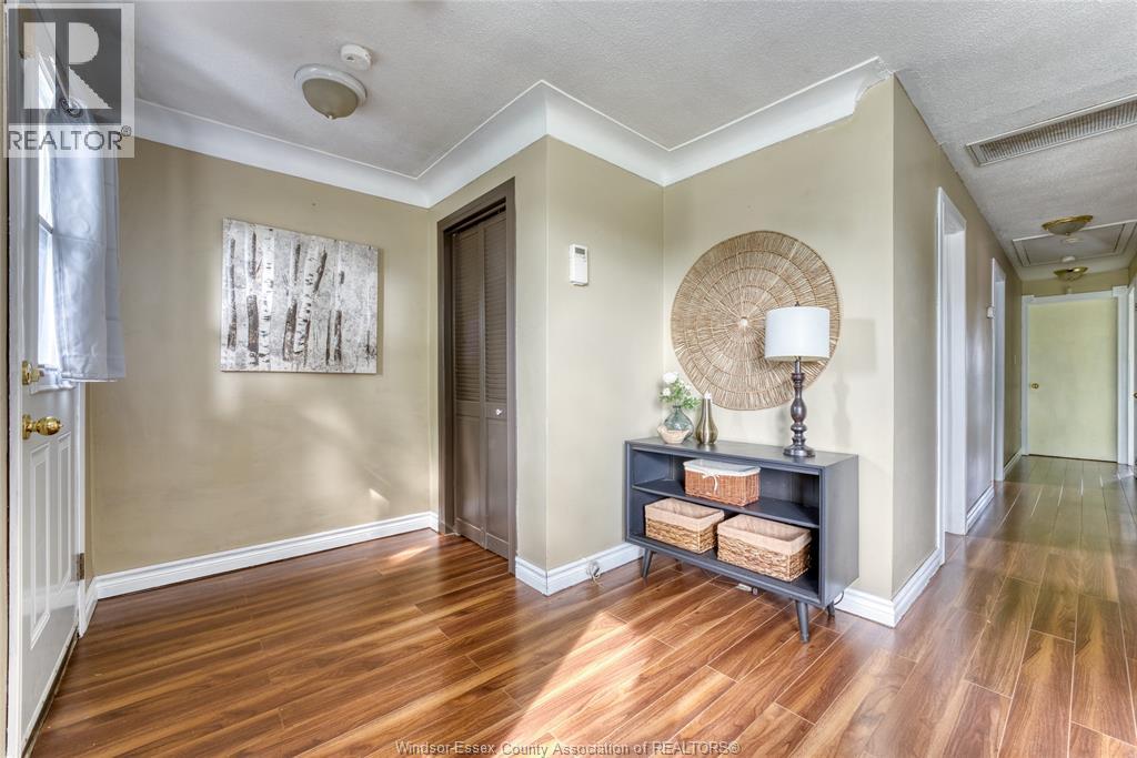 3850 REGINALD - 5