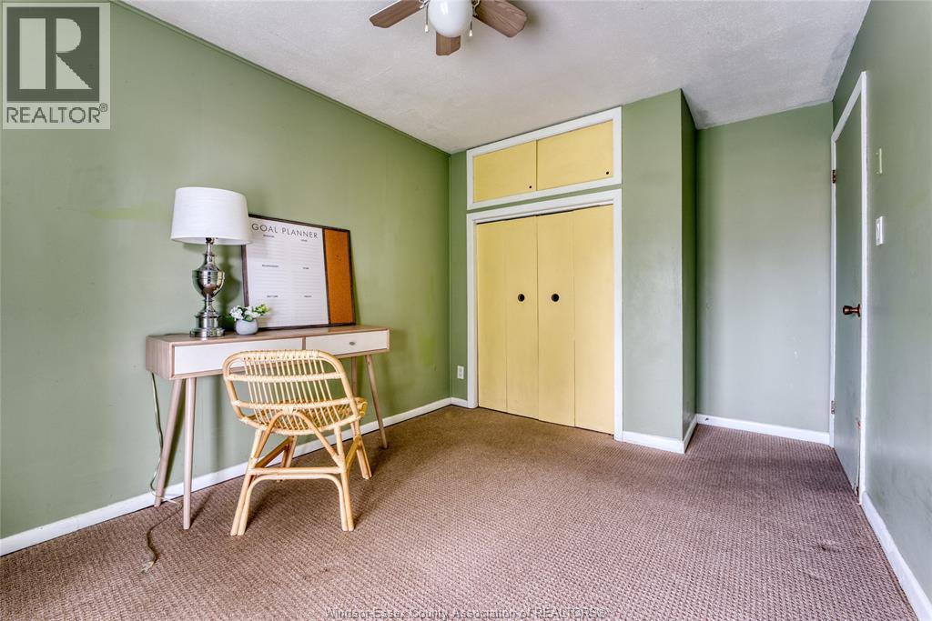 3850 REGINALD - Image 23