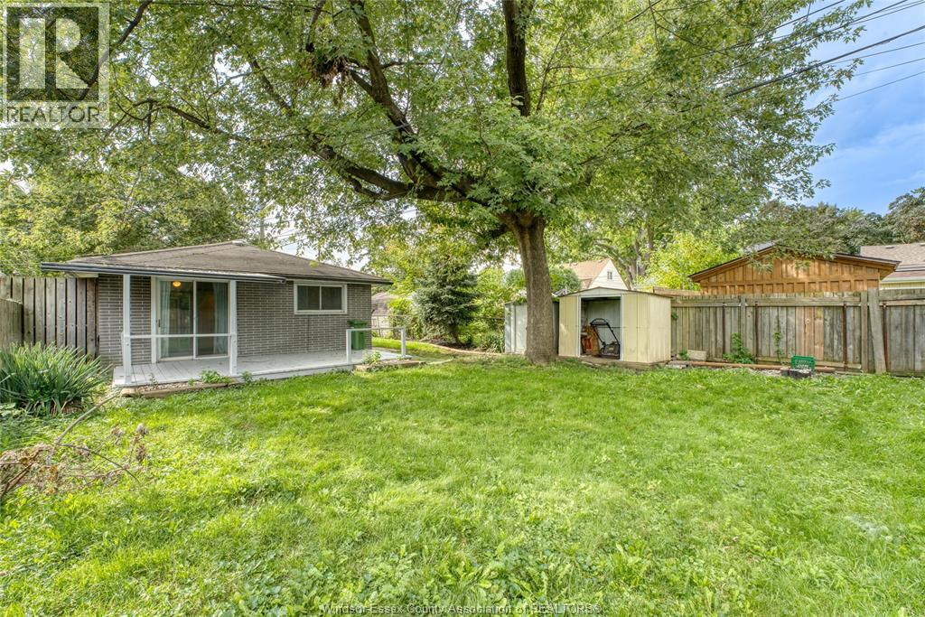 3850 REGINALD - 29