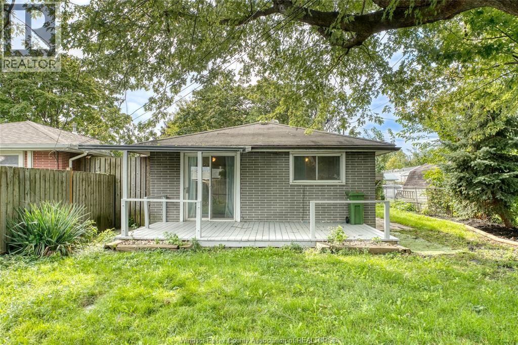 3850 REGINALD - 31