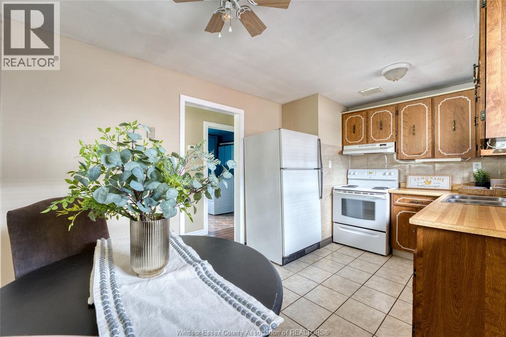 3850 REGINALD - 15