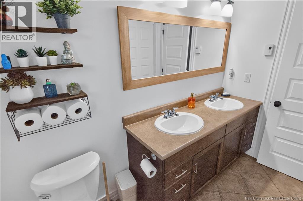 356 Maplehurst Drive - 9
