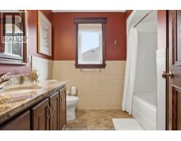 205 Clubview Drive, Amherstburg, ON N9V3Z3 Photo 27