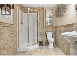 205 Clubview Drive, Amherstburg, ON N9V3Z3 Photo 34