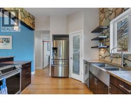 Primary Bedroom - 6316 Crowchild Trail Sw, Calgary, AB T3E5R5 Photo 8
