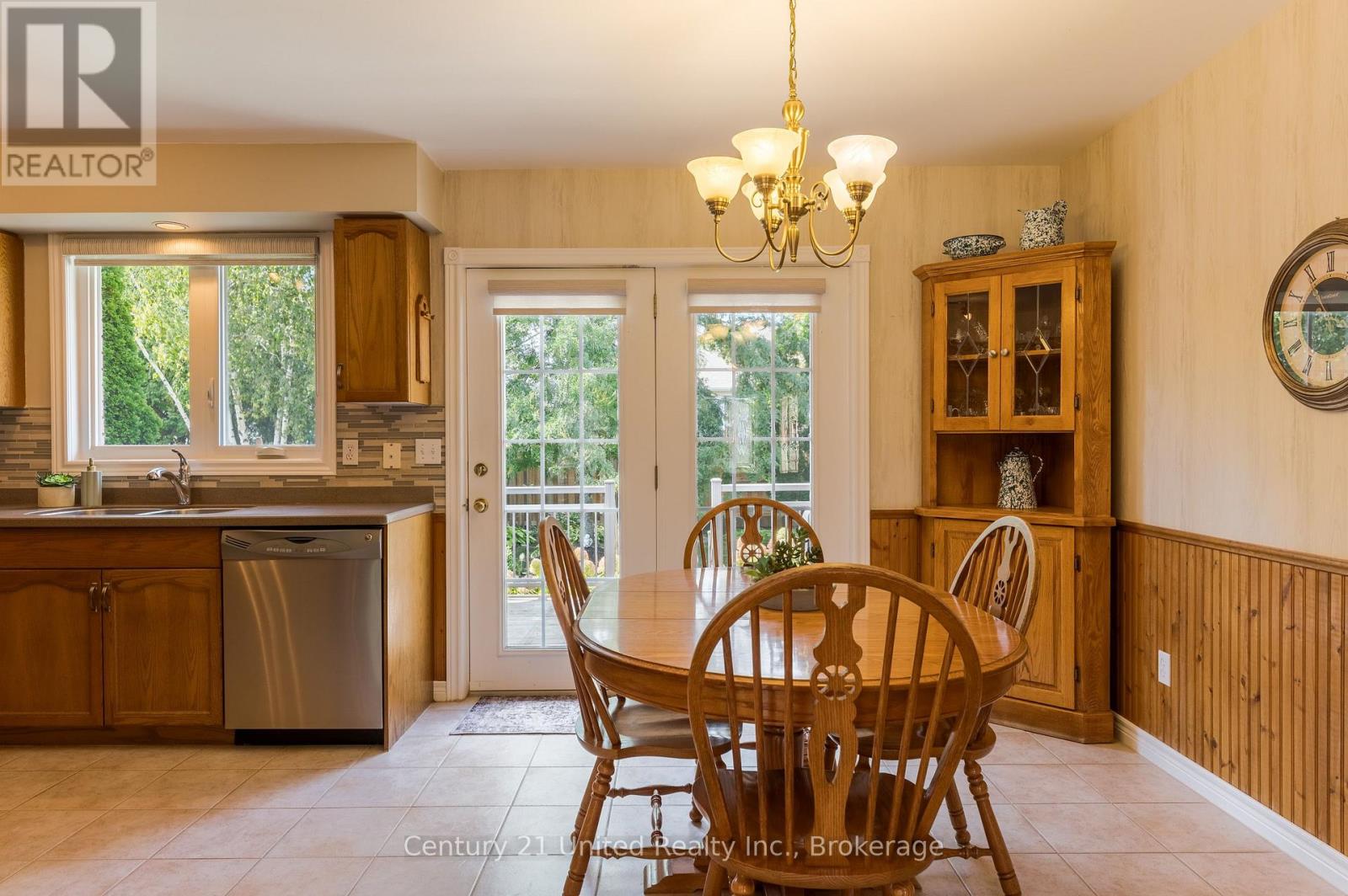 1441 HETHERINGTON DRIVE - 15