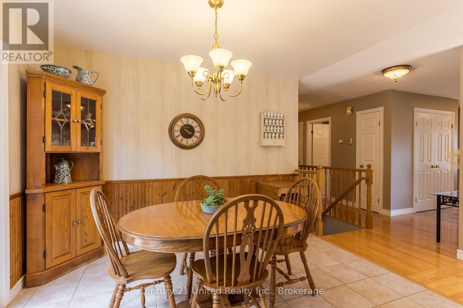1441 HETHERINGTON DRIVE - 21