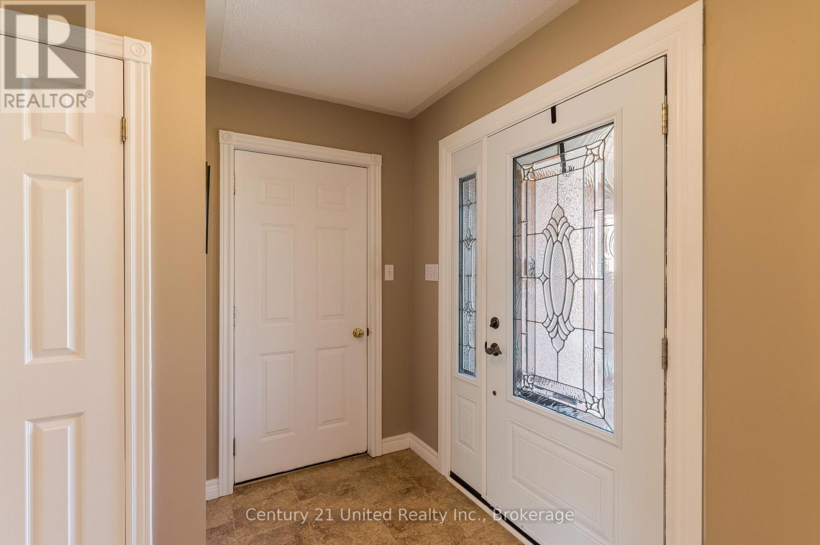 1441 HETHERINGTON DRIVE - 4