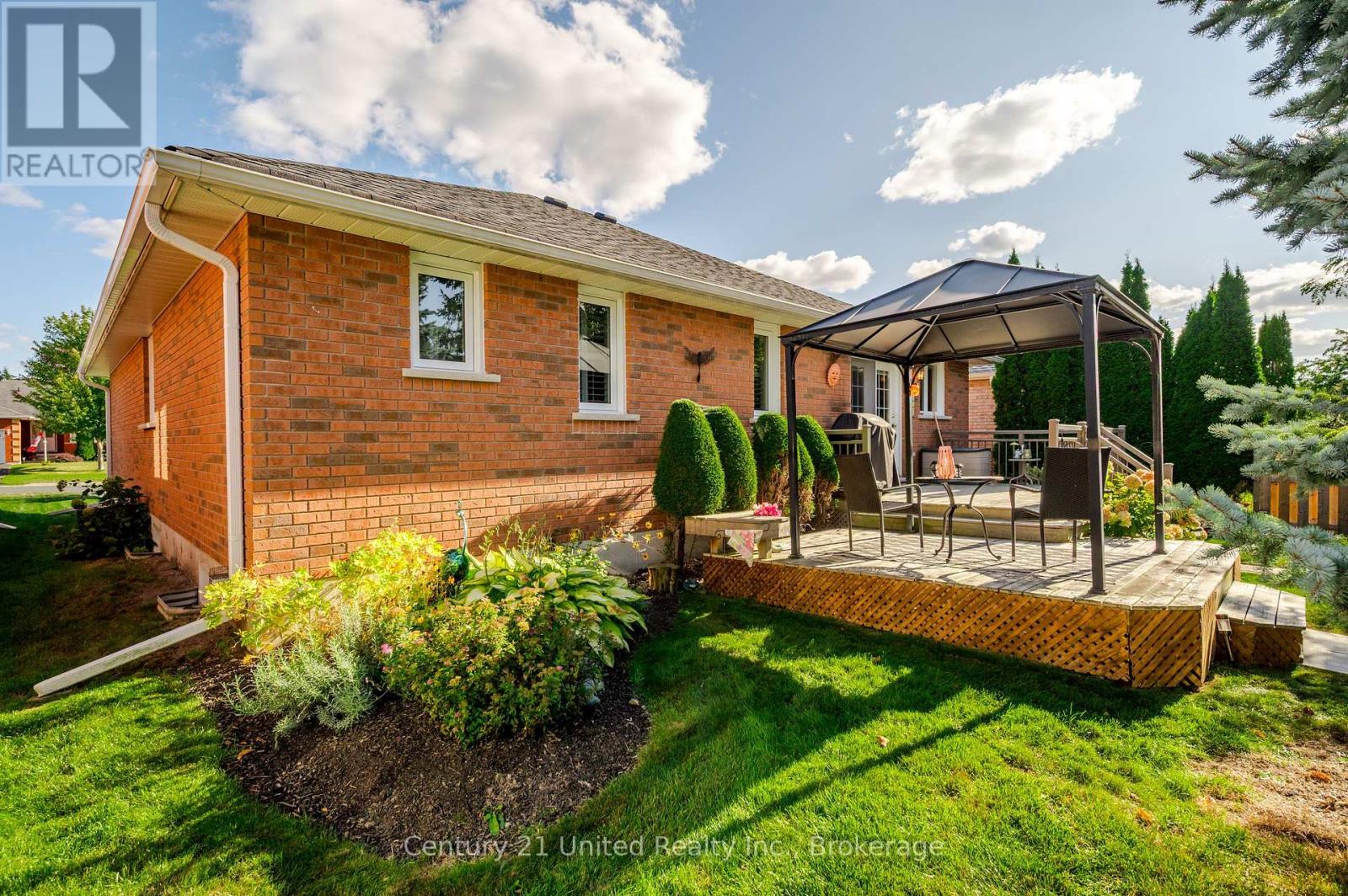 1441 HETHERINGTON DRIVE - 44