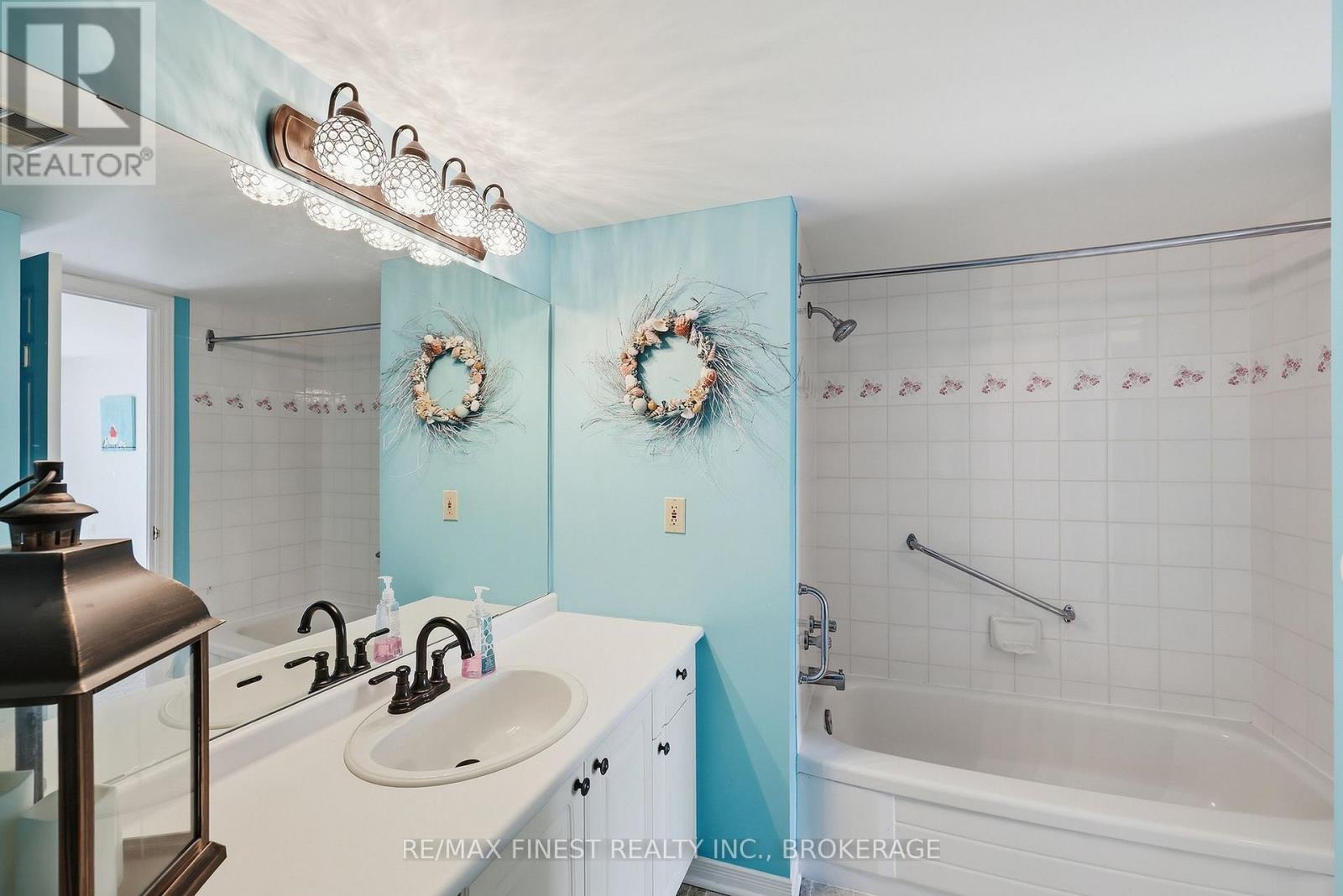 #504 675 DAVIS DRIVE - 32