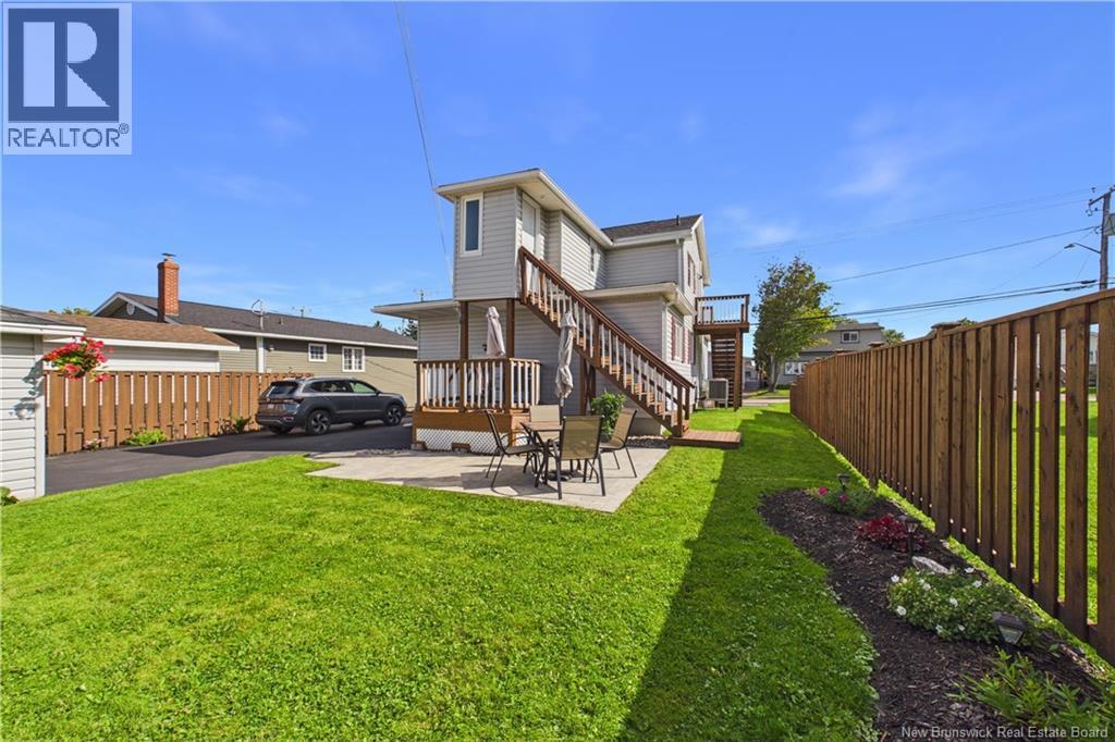 162 Churchill - Image 12