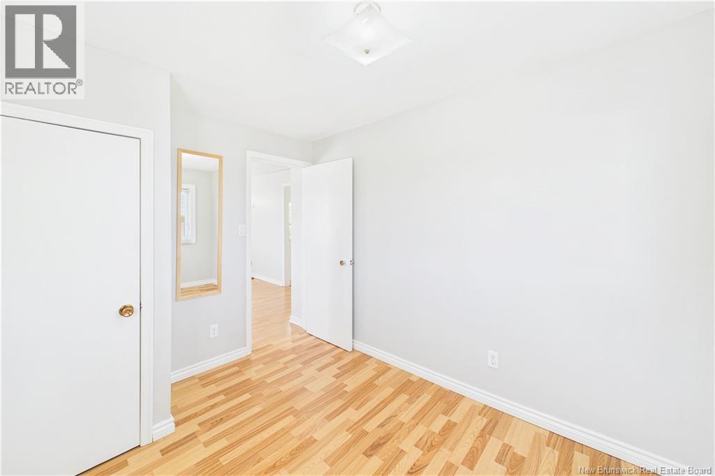 162 Churchill - 42