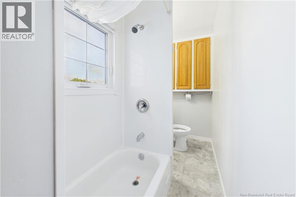 162 Churchill - Image 45