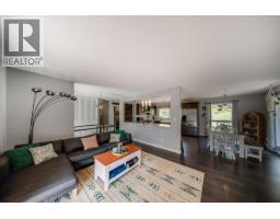 4pc Bathroom - 1106 Clarke Road, Robson, BC V0G1X0 Photo 6