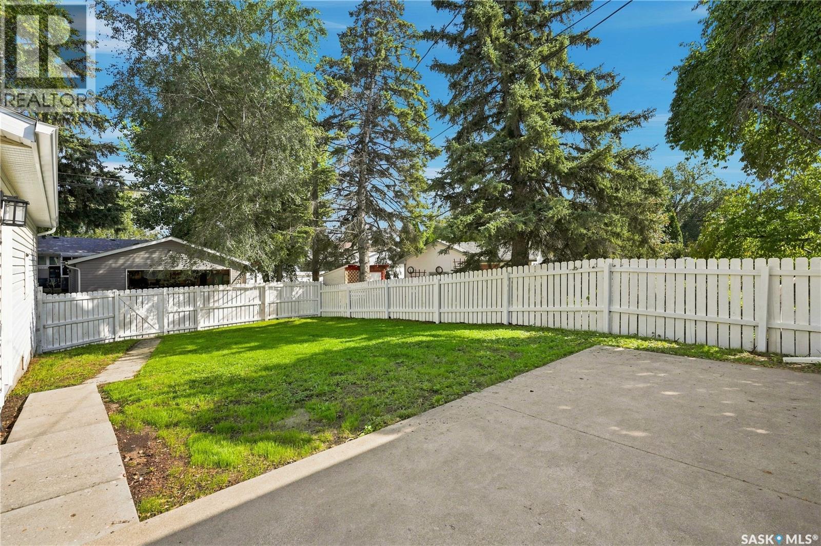 2805 Cumberland AVENUE S - Image 43