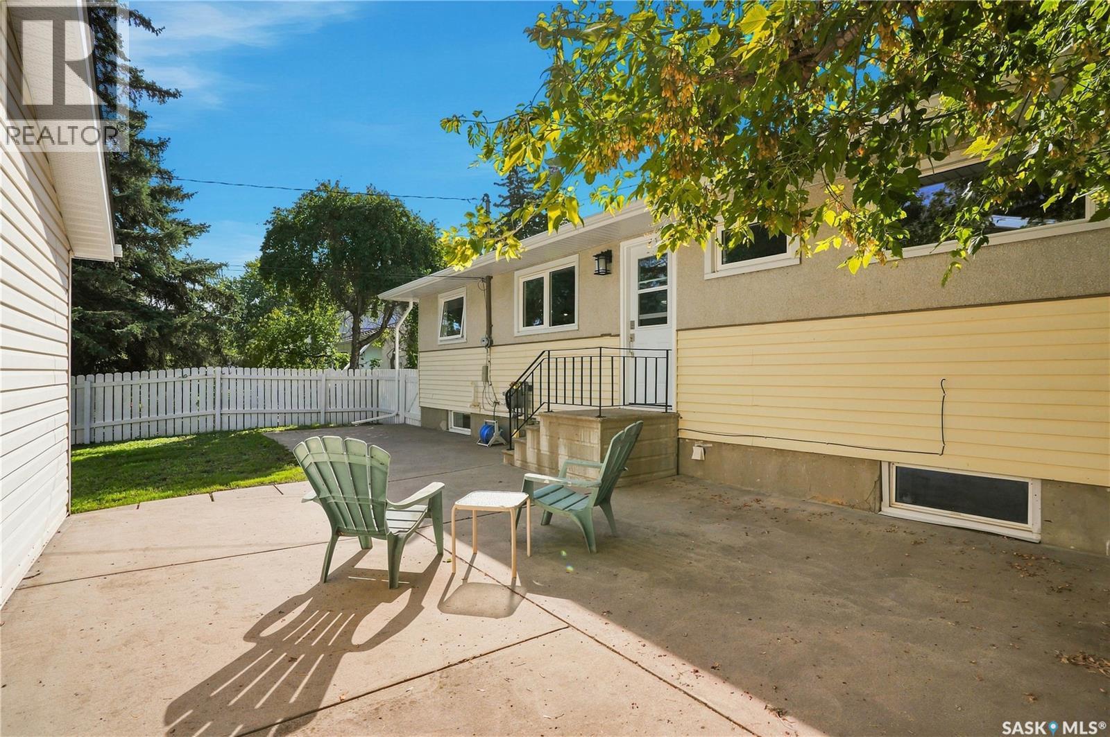 2805 Cumberland AVENUE S - Image 47