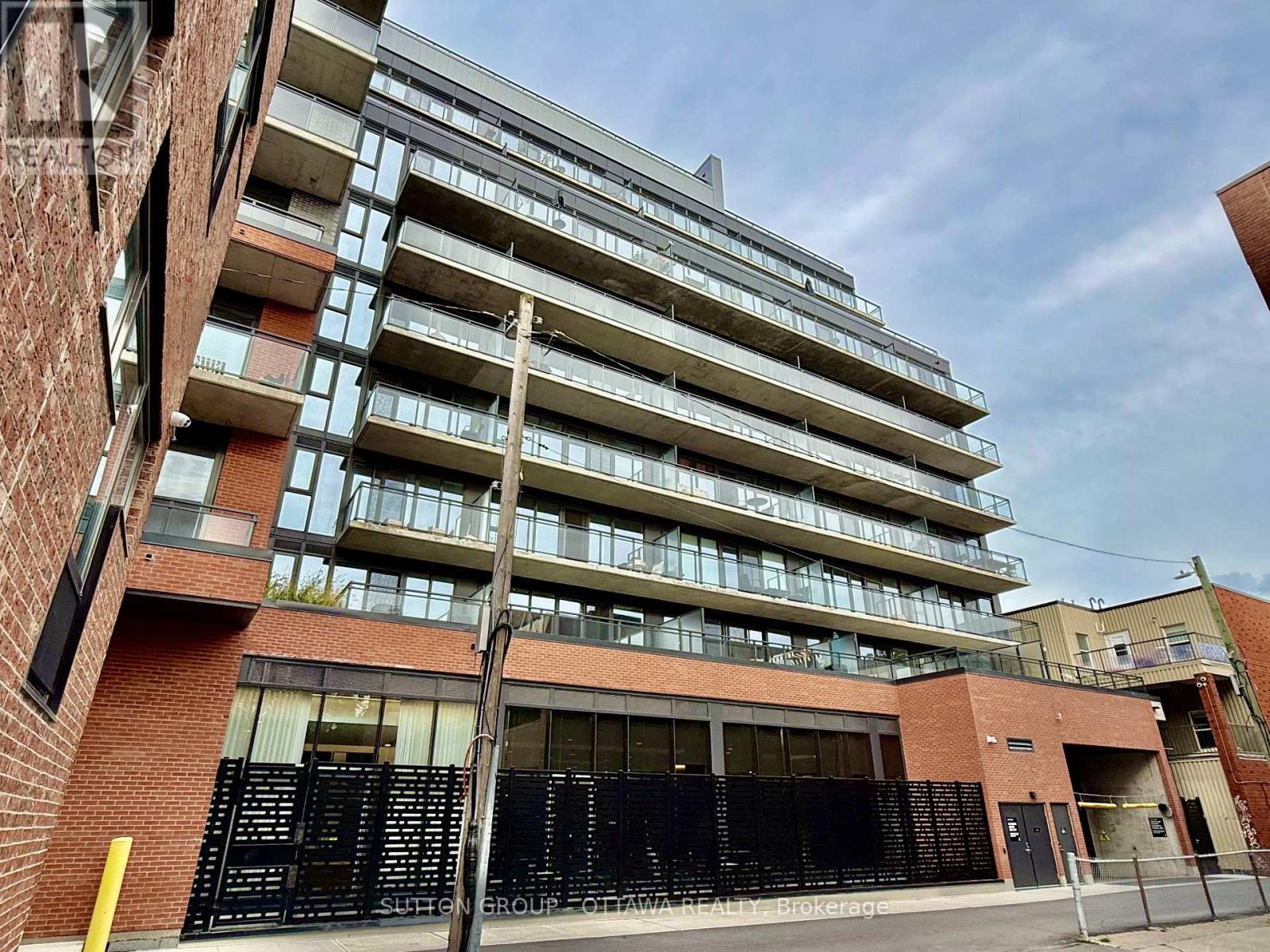 617 – 10 JAMES STREET, Ottawa. Luxury613. By Peter Sagos - Image 44