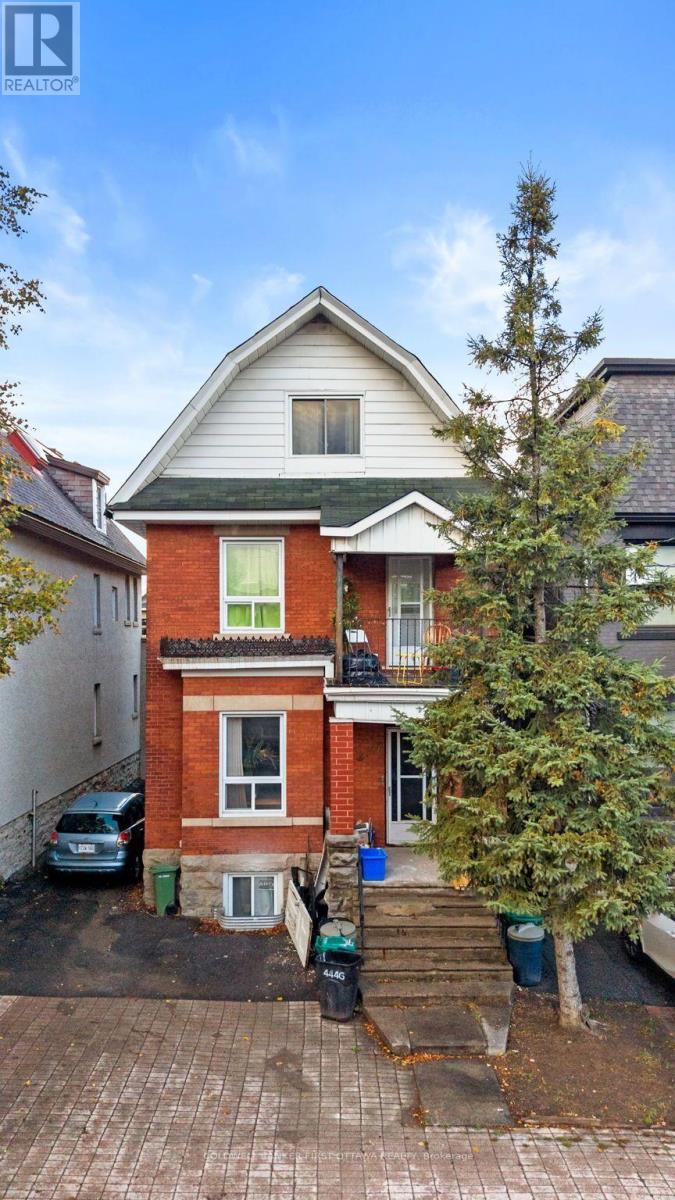 Investors dream full 3 storey Triplex!