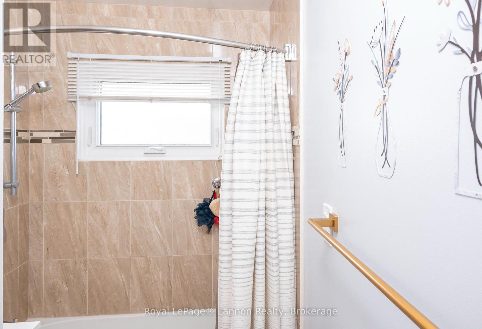 859 SYNDICATE AVENUE N - 34