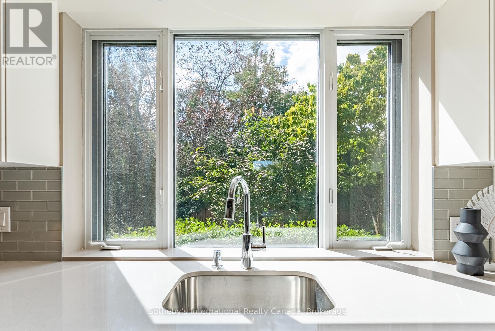 1252 WOOD PLACE - Image 25